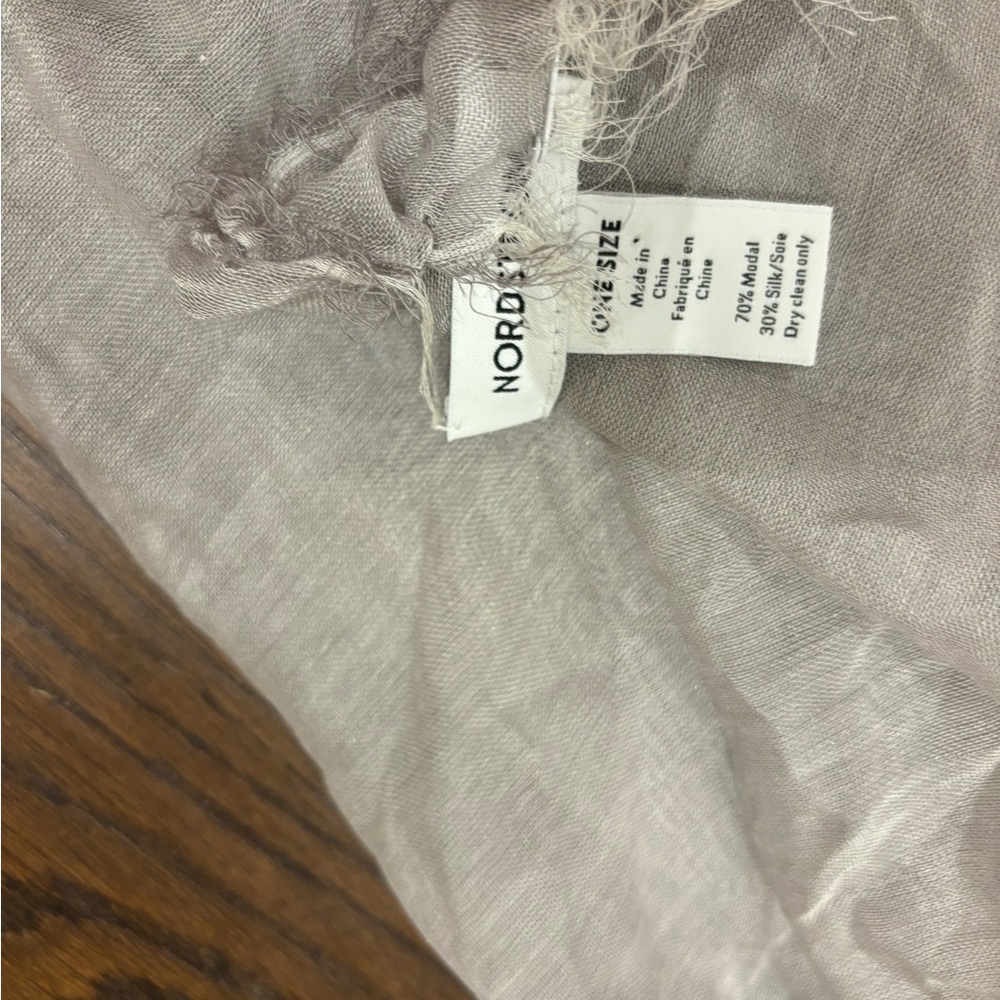 Nordstrom Light Gray Scarf One Size - Picture 3 of 4